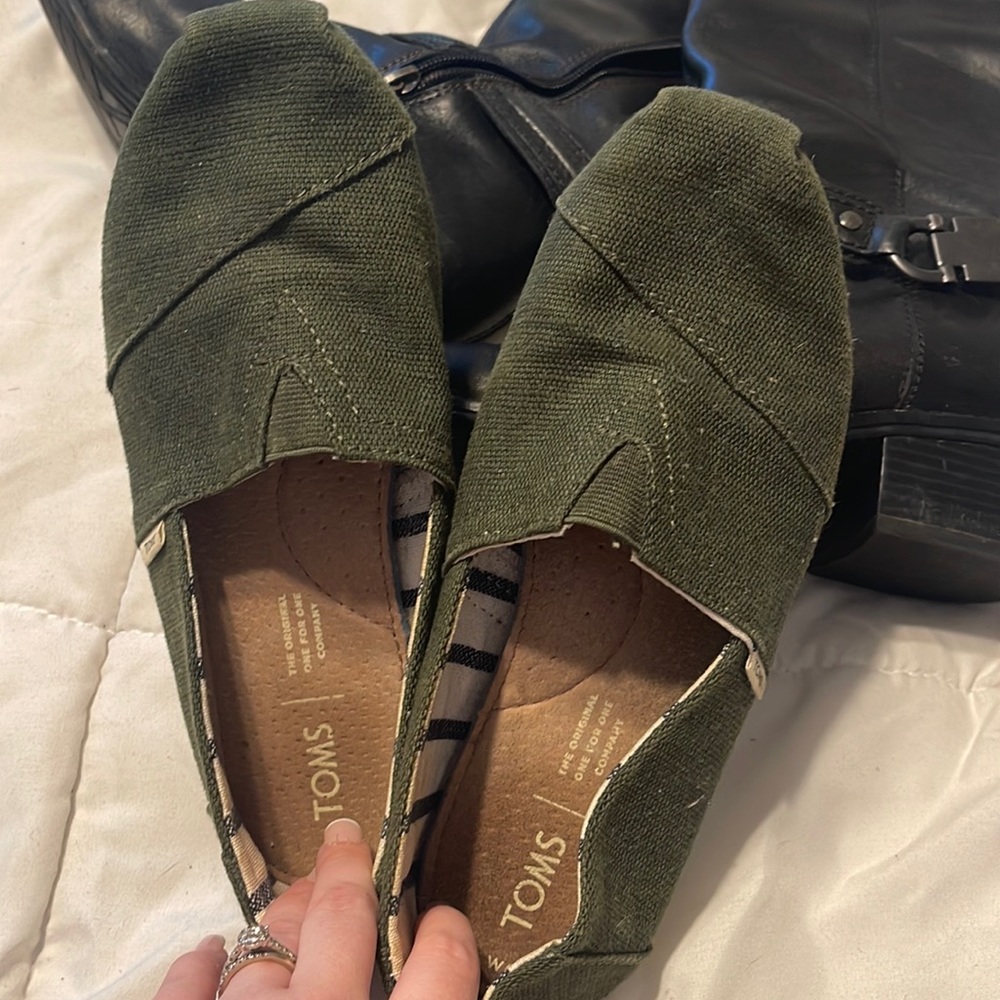 Army Green Toms
